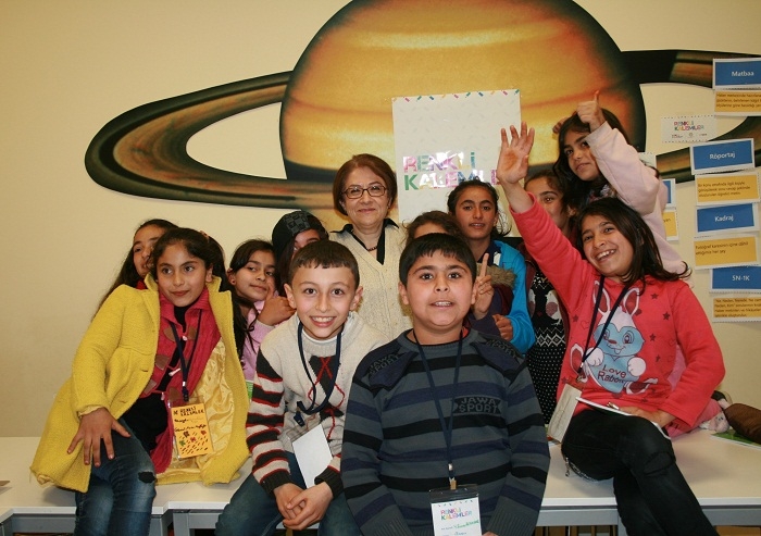 RENKLİ KALEMLER PROJESİ?NDE 3.DÖNEM BAŞLADI