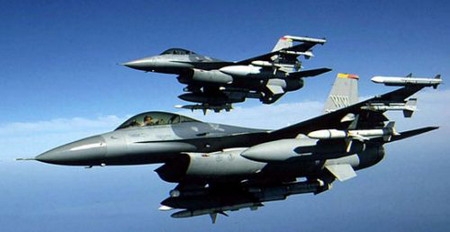 Savaş Uçakları Suriye Sınırında Keşif Uçuşu Yaptı