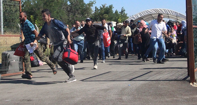 Süreç Başladı! Suriyeliler Ceylanpınar, Akçakale ve Suruç?a Geliyorlar