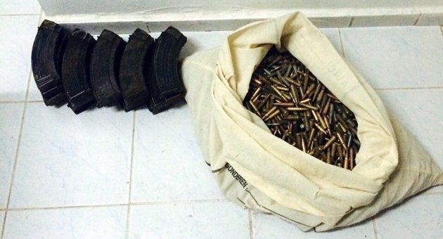 Urfa`da çuval dolusu mermi ele geçirildi
